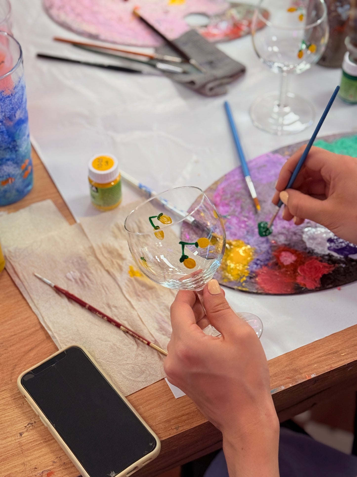 Upcycled glass painting 🥂