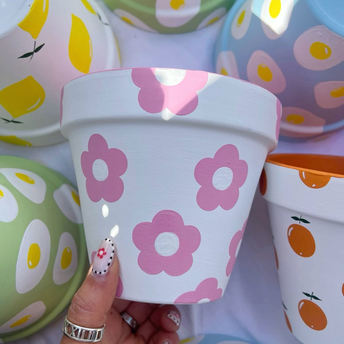 COMING SOON 🙌🏽✨ Flower Pot painting ✨ Kukkaruukku maalaus